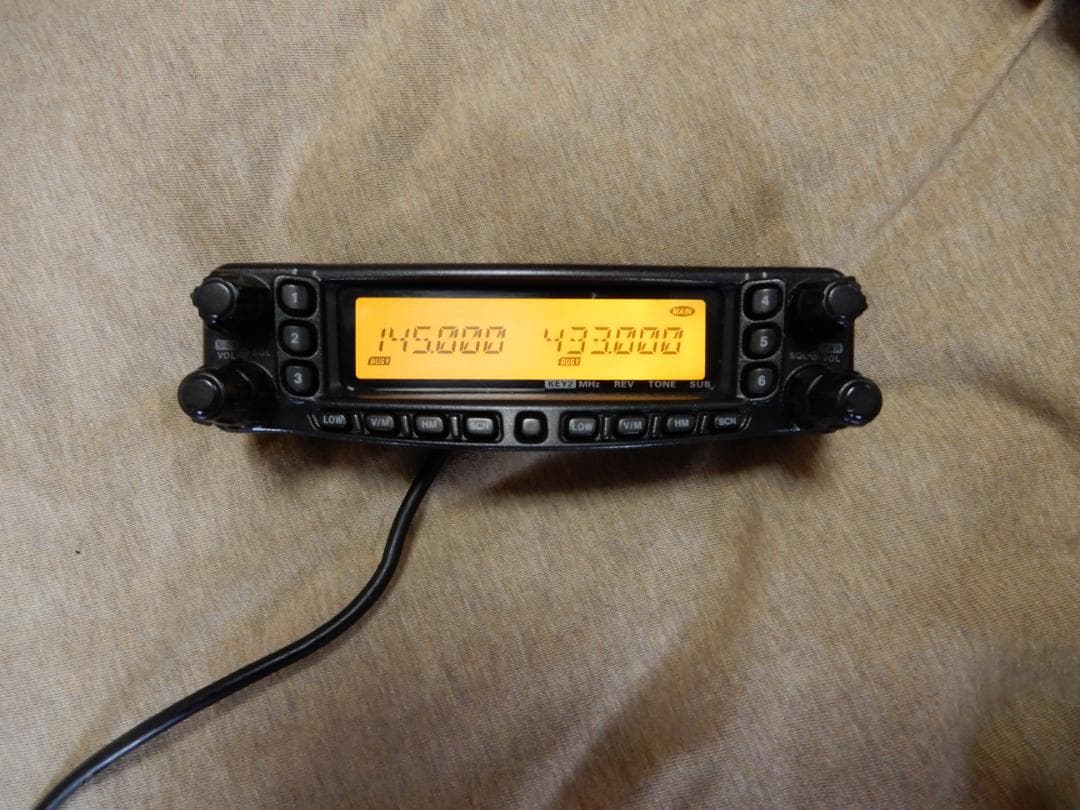 STANDARD FT-8900　４バンドFMトランシーバー