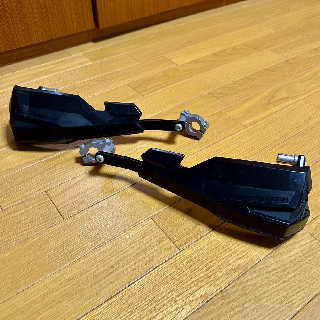 値下 DUCATIスクランブラー用 SW-MOTECH KOBRA ハンドガード