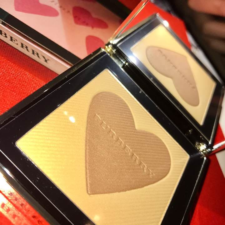 Burberry 限定ハイライト