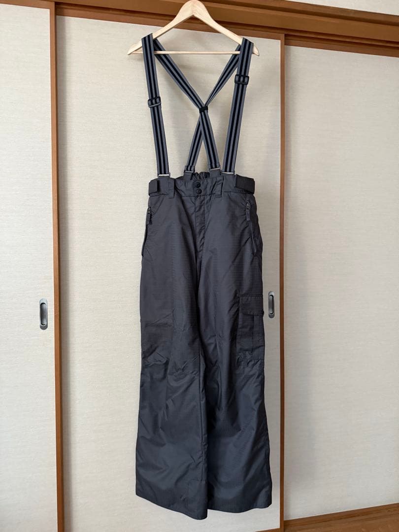 スノボ・スキーウェア（ジャケット・パンツ）