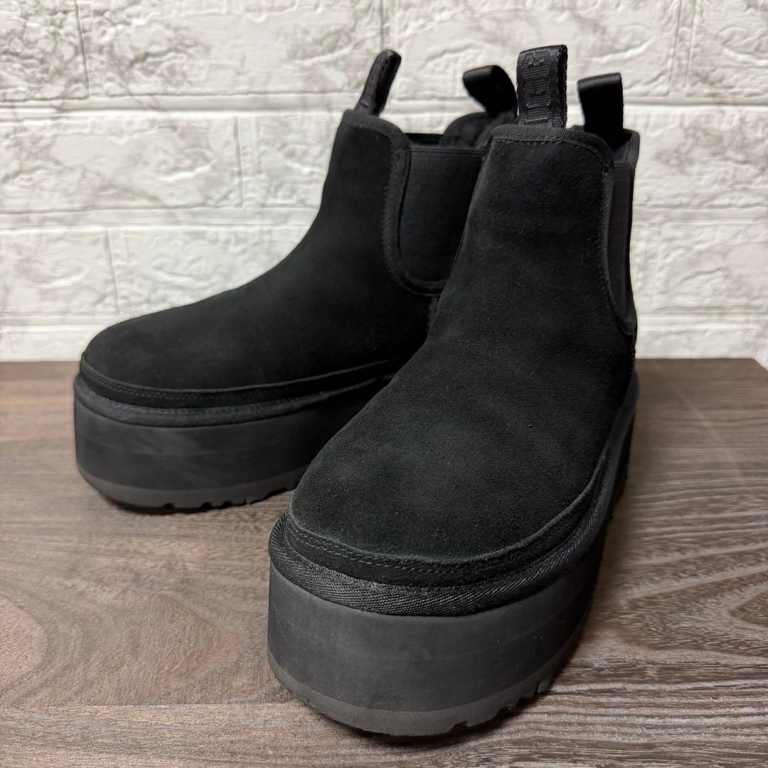 UGG ニューメル プラットフォーム チェルシー 黒 24cm