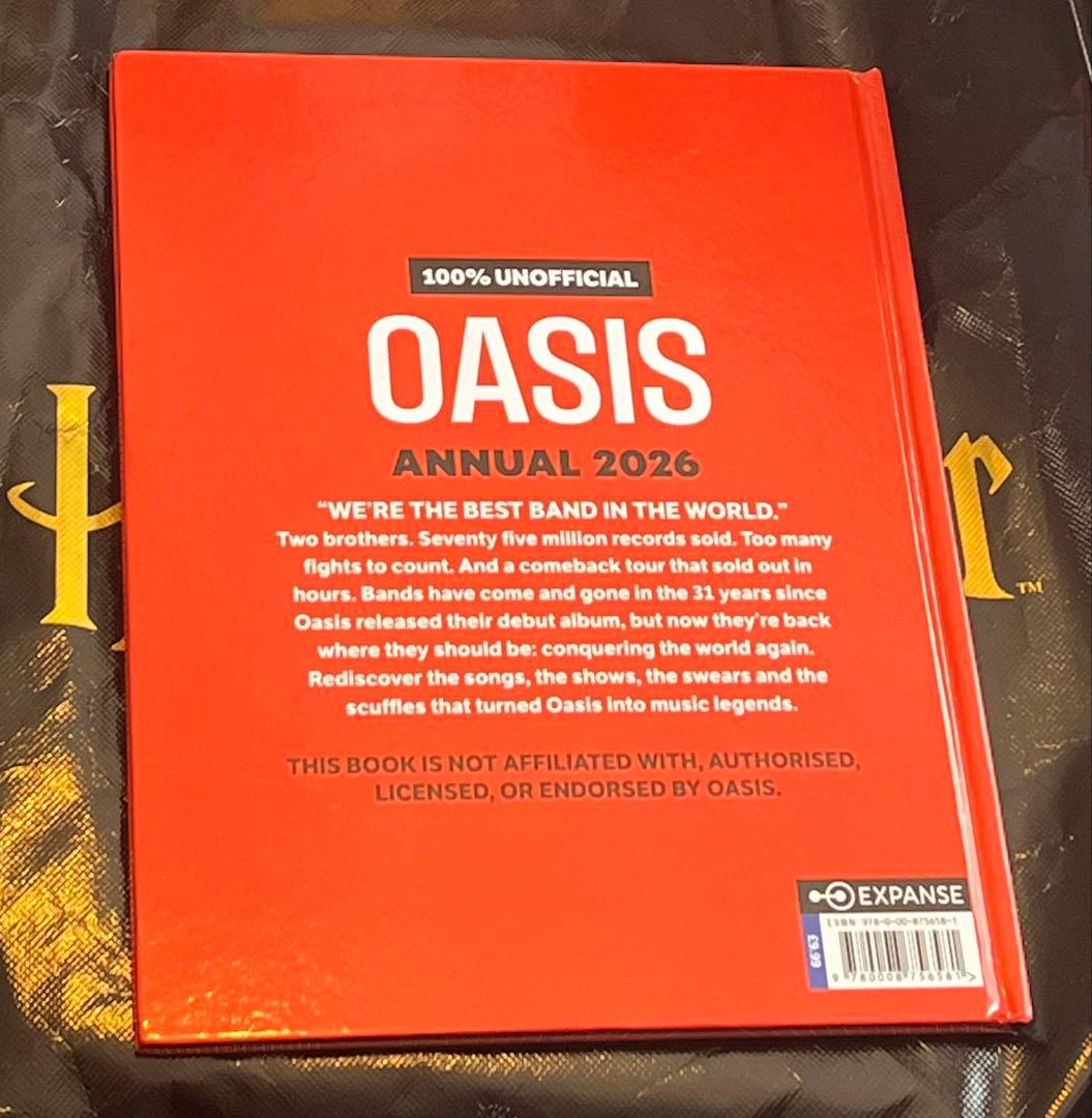 【日本未発売】【現地入手】 Oasis ファンブック 2026 イギリス限定