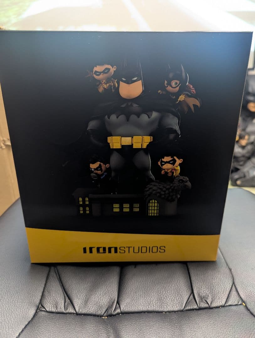 バットマン・ファミリー・1/10 DXアートスケール スタチュー