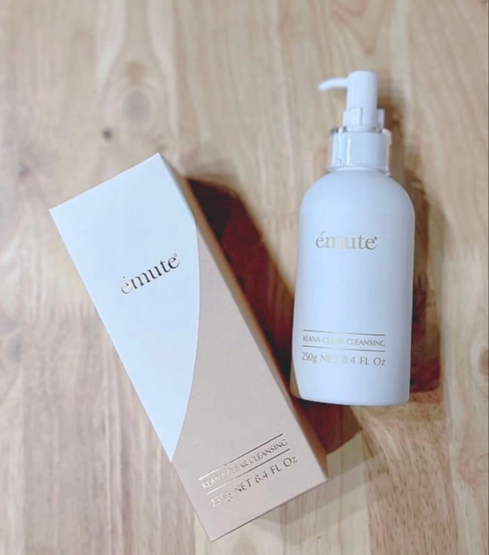 エミューテ クレンジング×クリーム