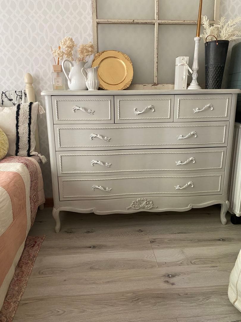 フランスアンティーク調チェスト