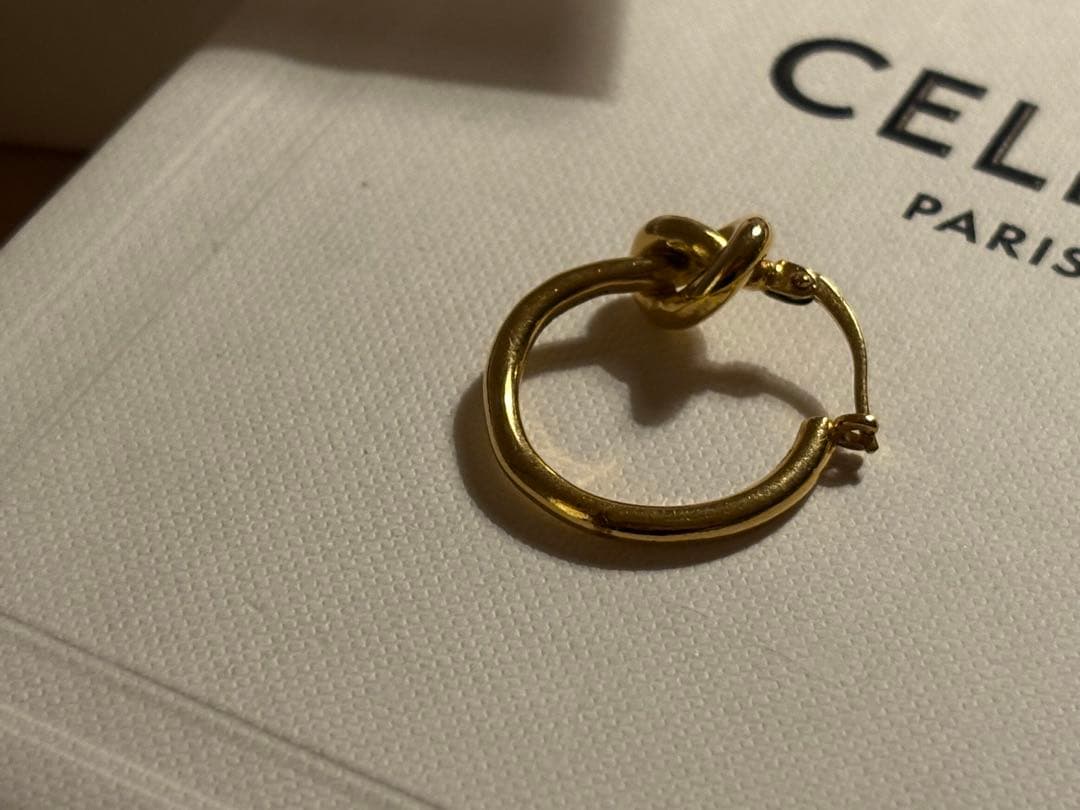 CELINE ピアス　片耳　アクセサリー　ノット　箱なし　値下げ
