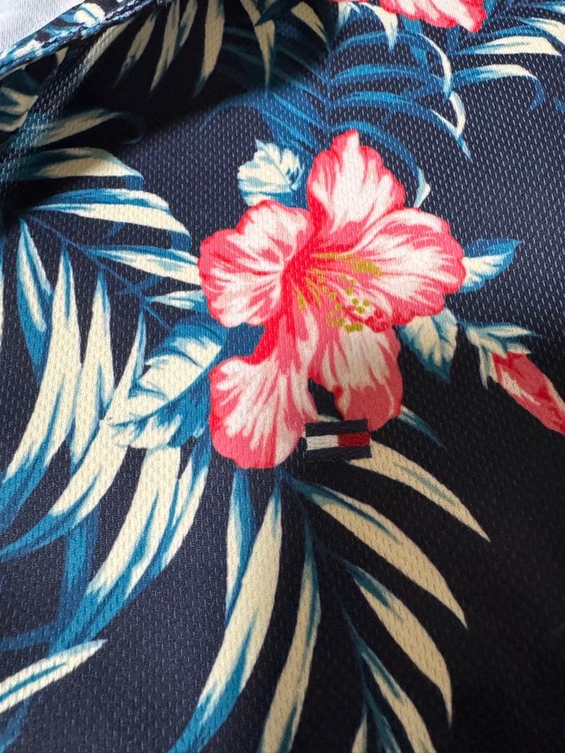 トミーヒルヒガー　ゴルフ　半袖　シャツ　花柄