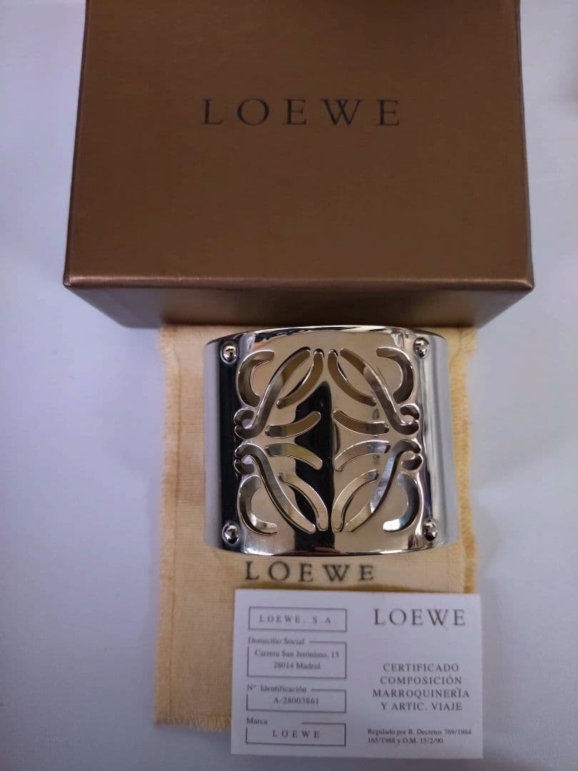 ロエベLOEWE シルバーバングル カットアウトデザイン
