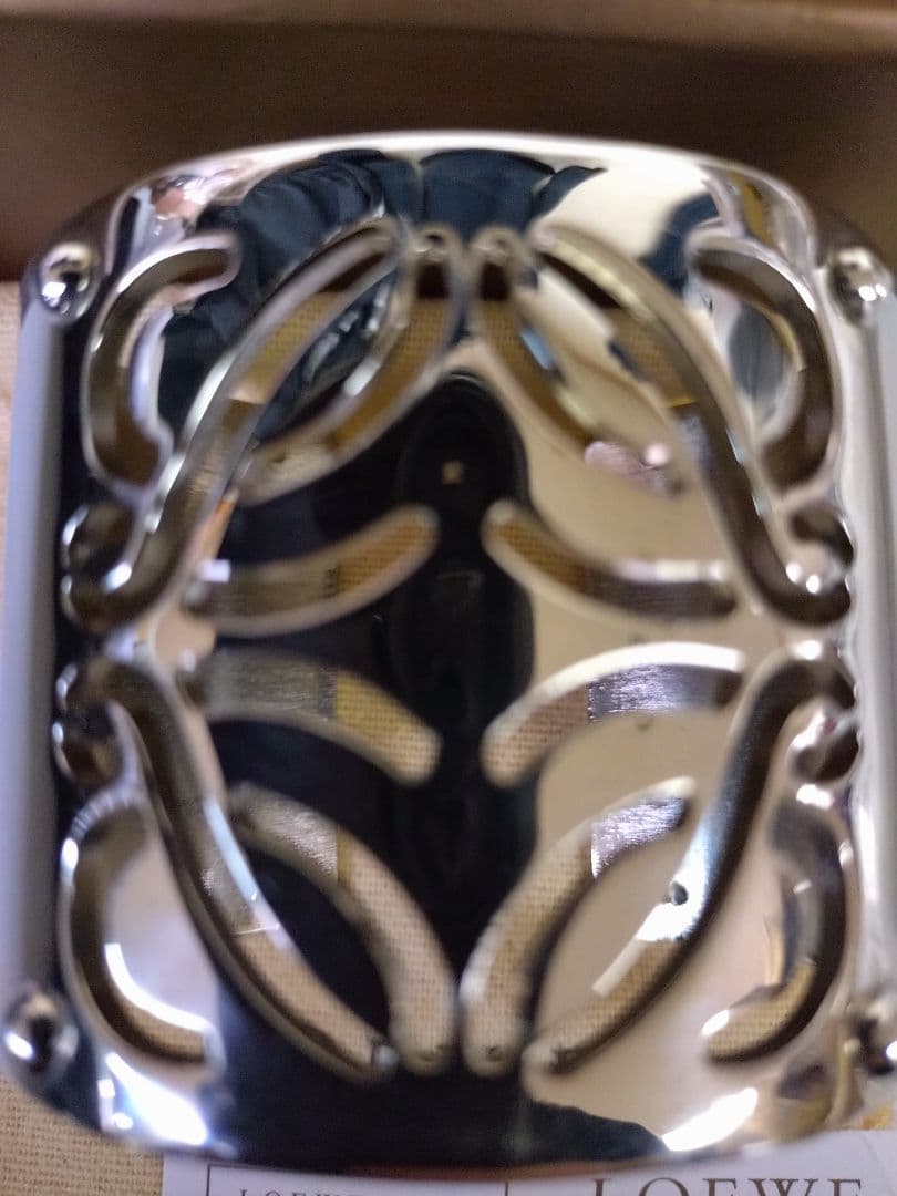 ロエベLOEWE シルバーバングル カットアウトデザイン