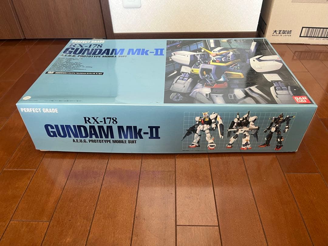 【初回限定版】未組立　PG GUNDAM Mk-II パーフェクトグレード