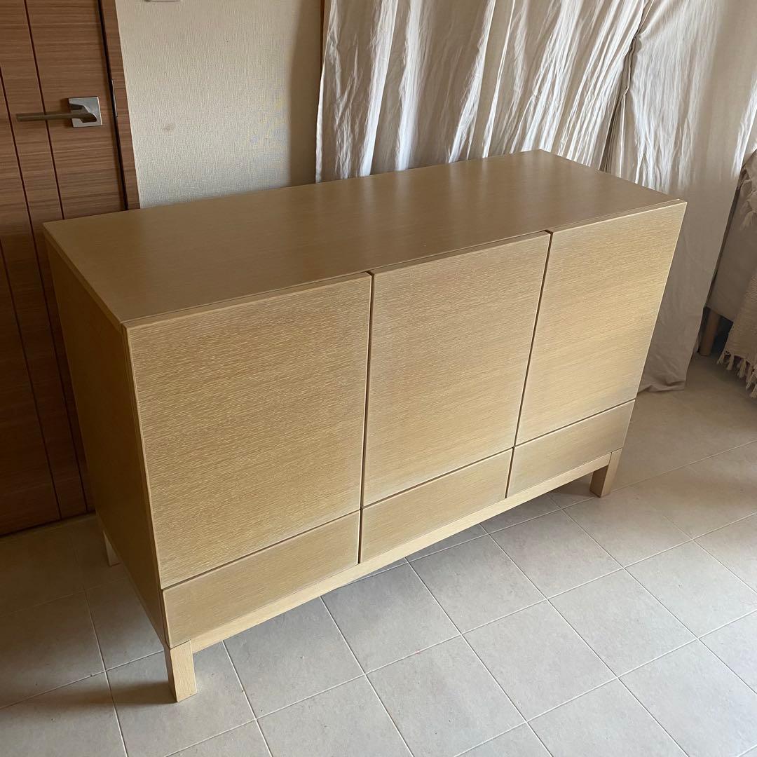 北欧　キャビネット　サイドボード　オーク　モダン　インテリア　家具　脚付き　美品