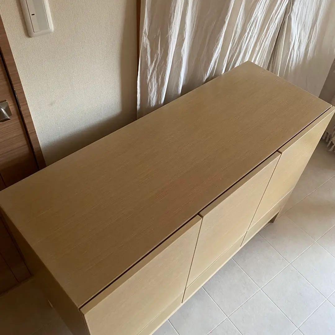 北欧　キャビネット　サイドボード　オーク　モダン　インテリア　家具　脚付き　美品