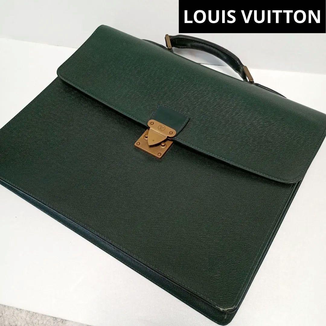 ルイヴィトン　 タイガ　ブリーフケース　グリーン ビジネスバッグ