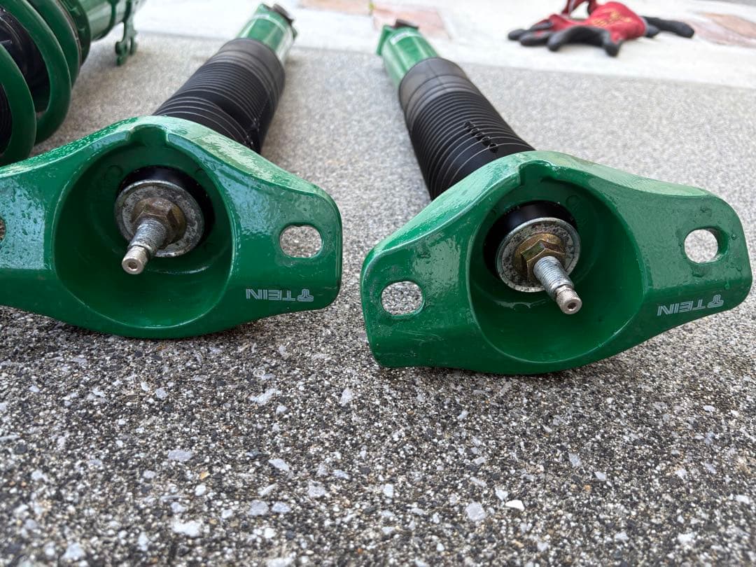 50プリウス　テイン車高調FLEX Z