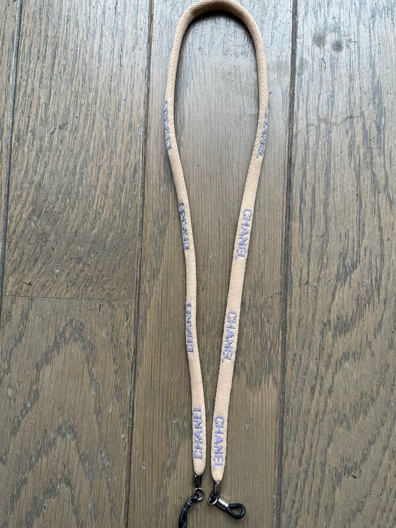 【CHANEL】【レア品】メガネチェーン メガネストラップベビーピンクロゴ入り