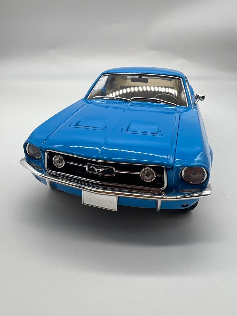 No48 ミニカー1/18箱あり Ford 1960 MUSTANG
