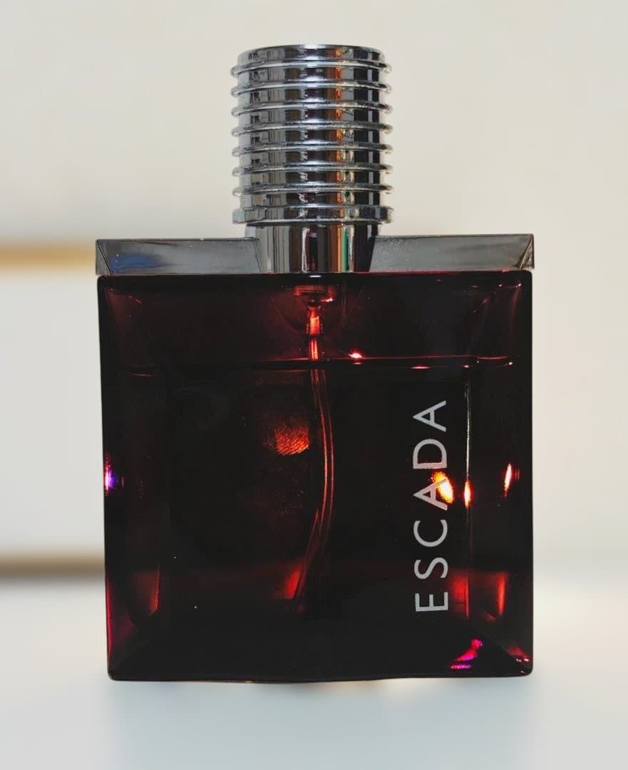 ESCADA MAGNETISM 50ml 香水 エスカーダ マグネティズム