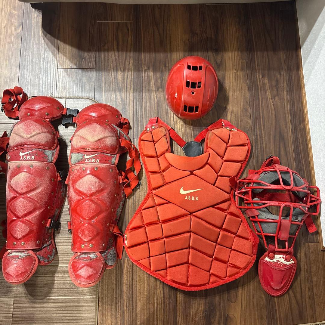 Nike キャッチャー用具セット レッド