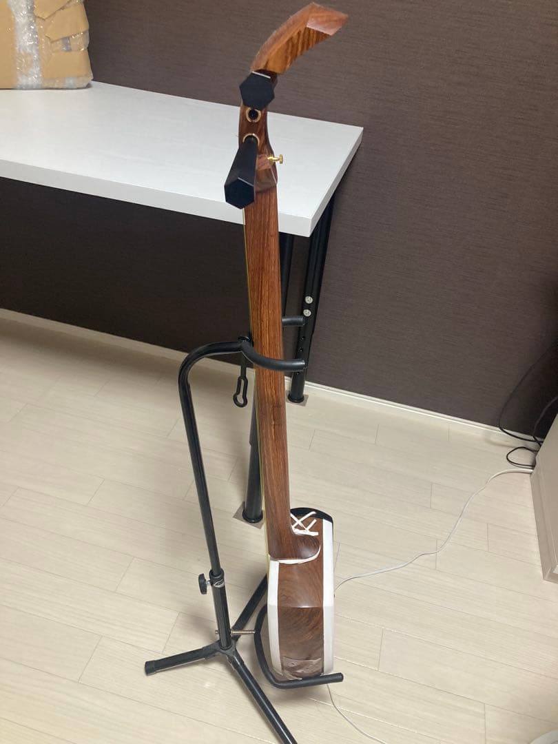 津軽三味線　太棹　サワリ付き