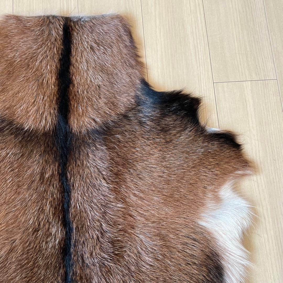 天然山羊毛皮 ヤギ皮 カーペット マット 本革 115*83cm