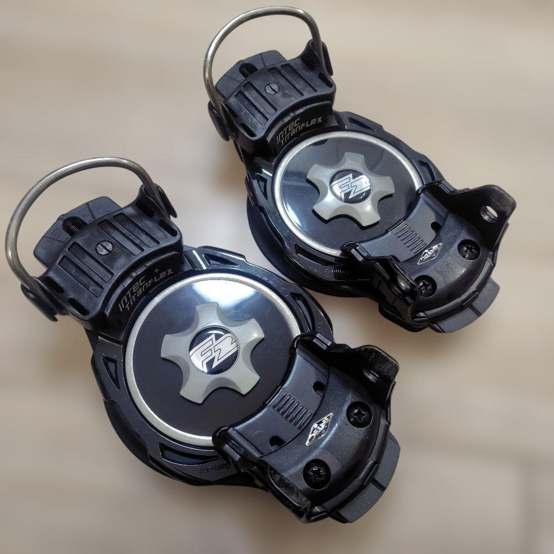 F2 Intec TitanFlex スノーボードバインディング 黒　アルペン