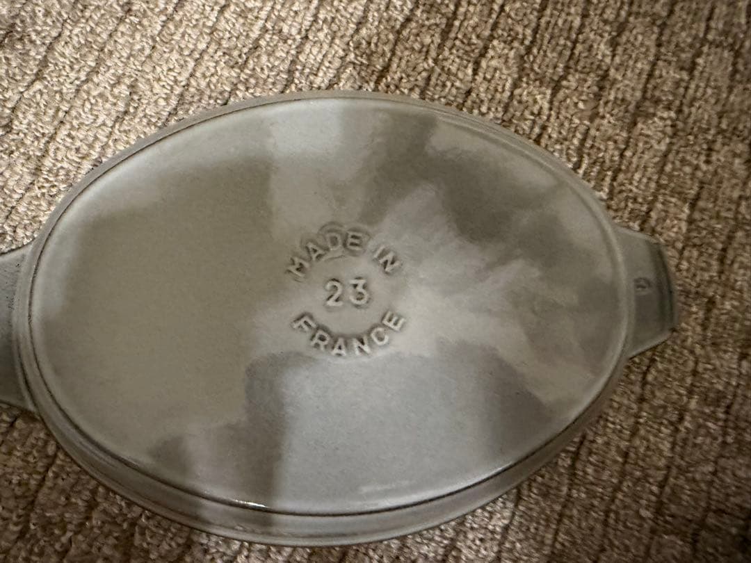 STAUB 鋳鉄オーバル鍋 グレー23