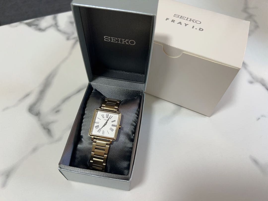 SEIKO FRAY I.D 腕時計ゴールド（付属品一式、箱付き）