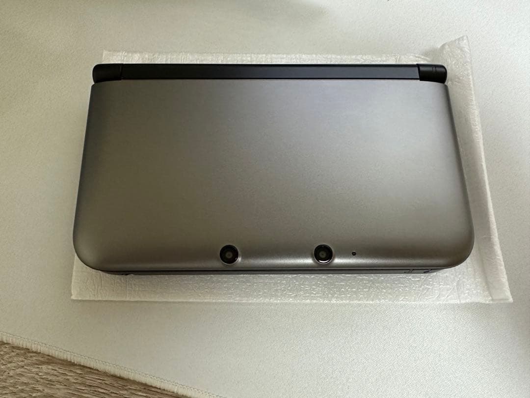 ニンテンドー3DS LL シルバー×ブラック