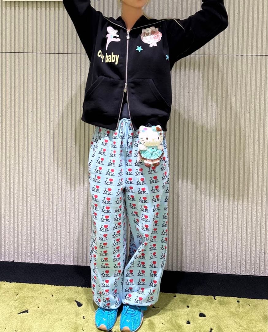 ASHLEY WILLIAMS I ♥︎ ME 水色　カジュアルパンツ