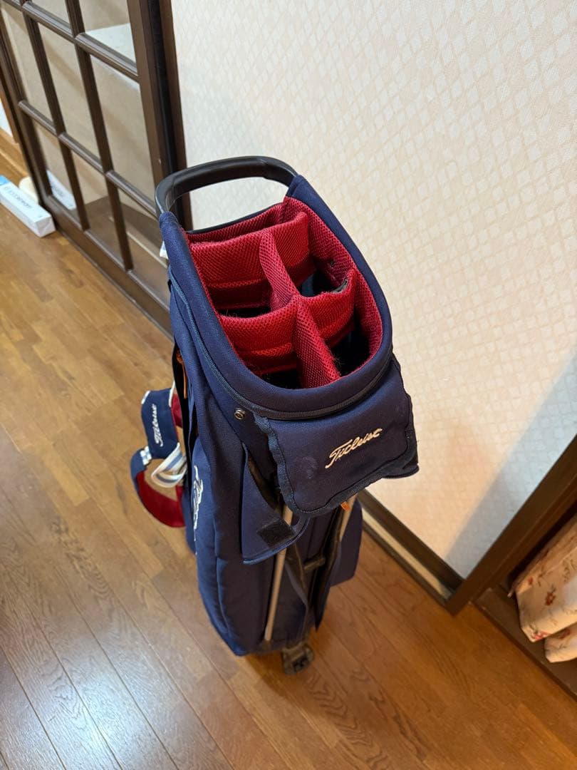 タイトリスト、メルセデスベンツコラボスタンドバッグ