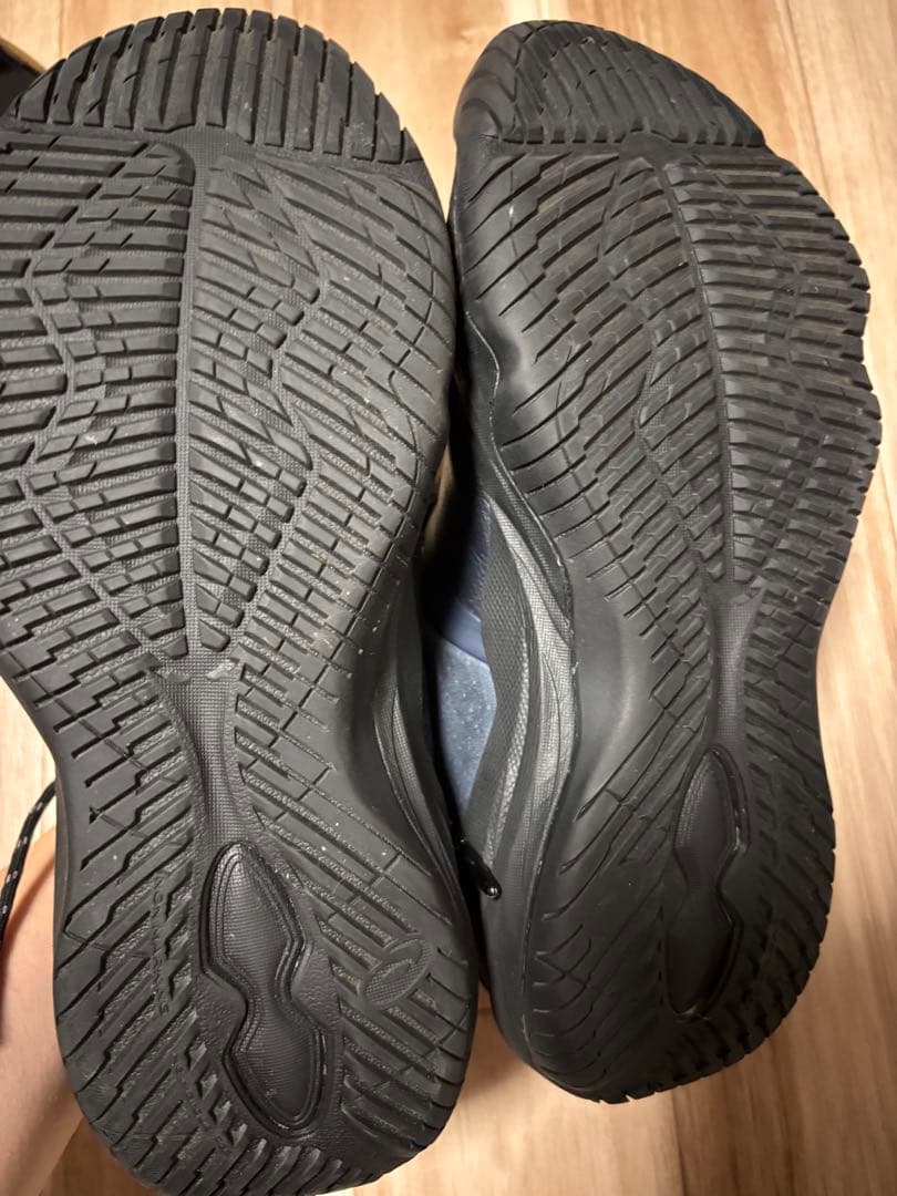 ボーラホリック　アシックス　ノブァサージロー