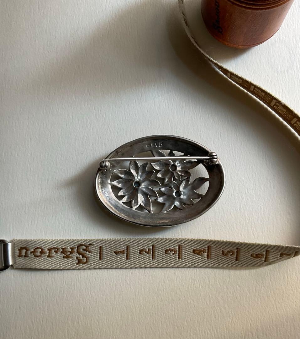 お花ブローチ　マーカサイト　天然オパール　銀製925 ヴァンドーム青山VB