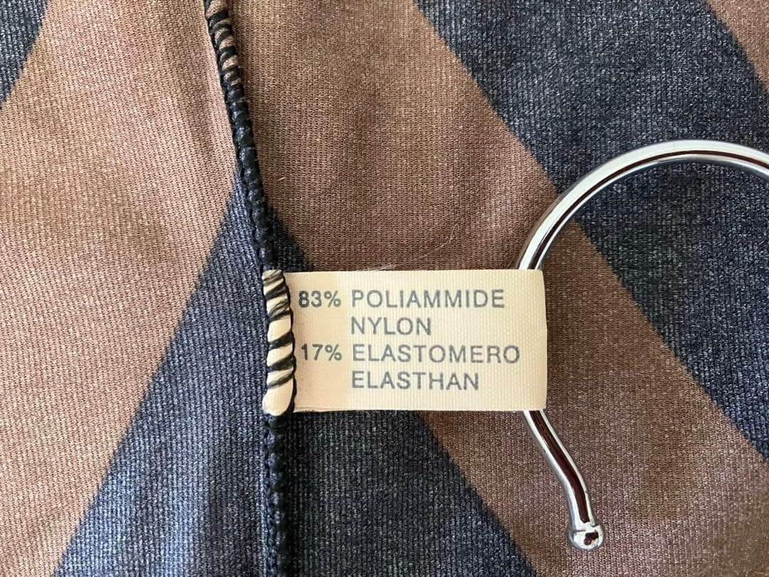 美品【FENDI】42サイズ・茶色・半袖・トップス