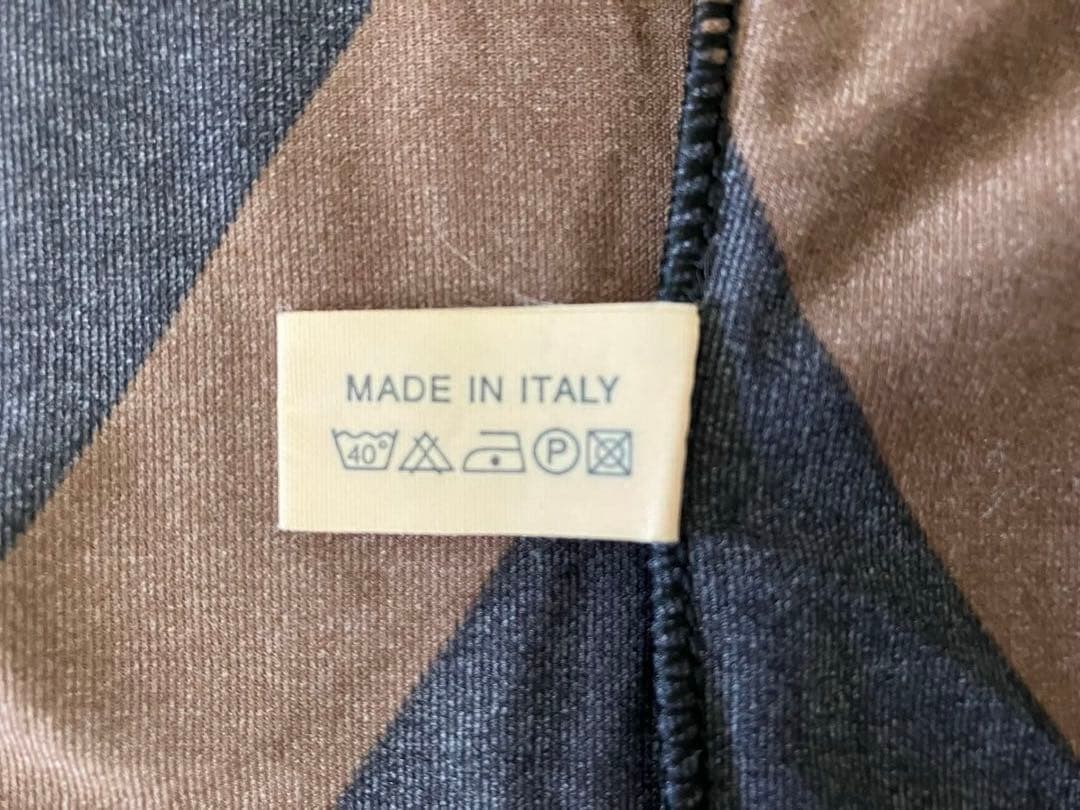 美品【FENDI】42サイズ・茶色・半袖・トップス