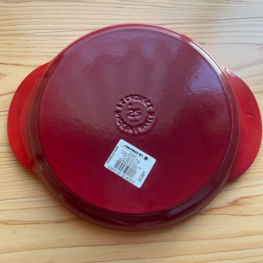 【未使用品】ル・クルーゼ　ラウンド・グリル 25 cm チェリーレッド