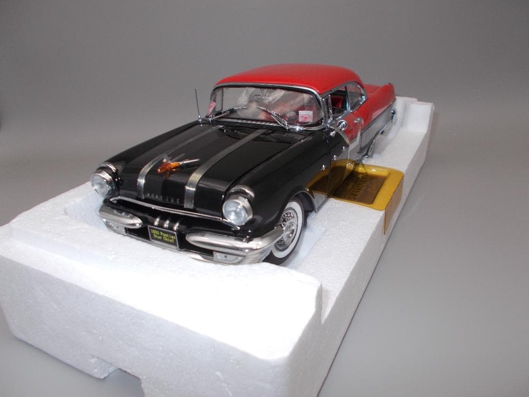 1955 Pontiac StarChief SunStar社製 1/18