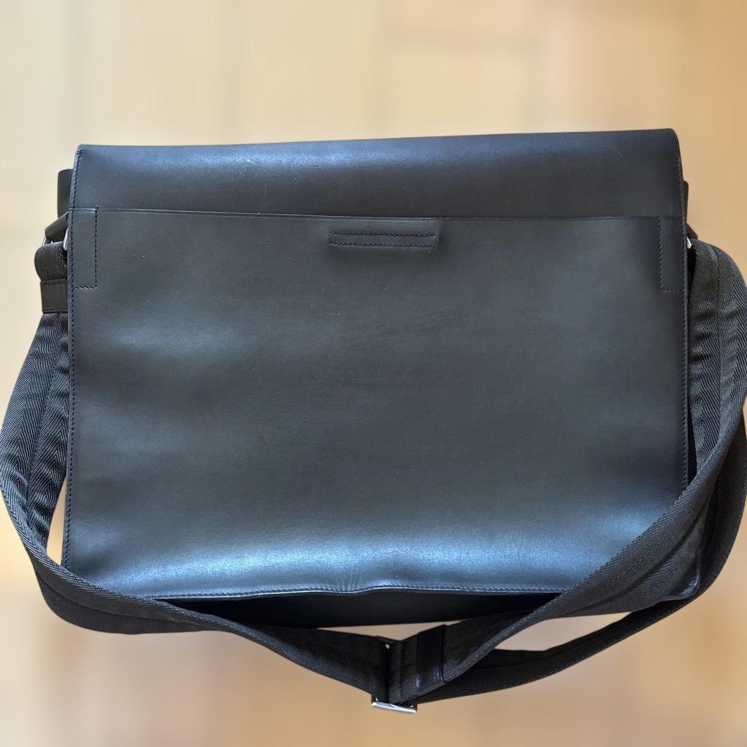 PRADA レザー　メッセンジャーバッグ　アーカイブ