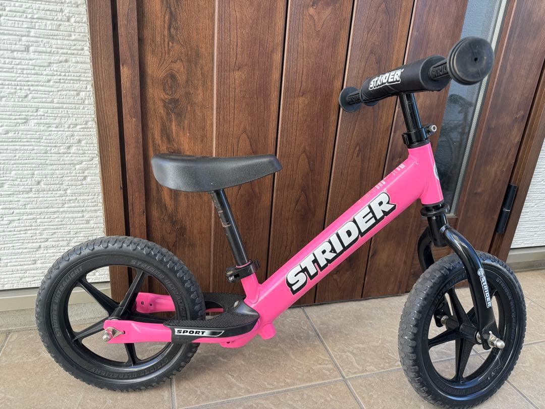 【美品】ストライダースポーツモデル ピンク