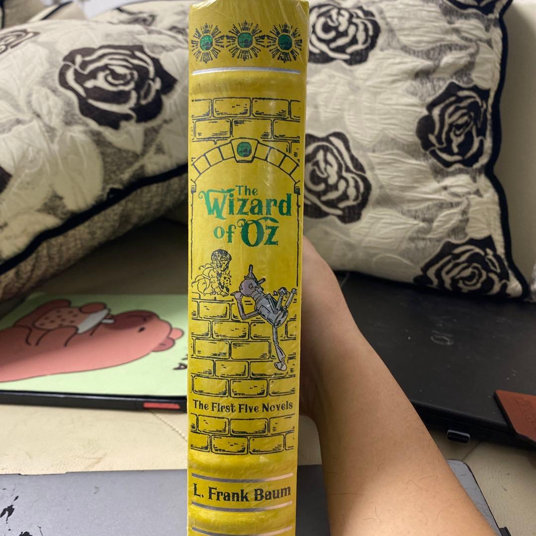 絵本・児童書 The Wizard of Oz: The First Five Novels