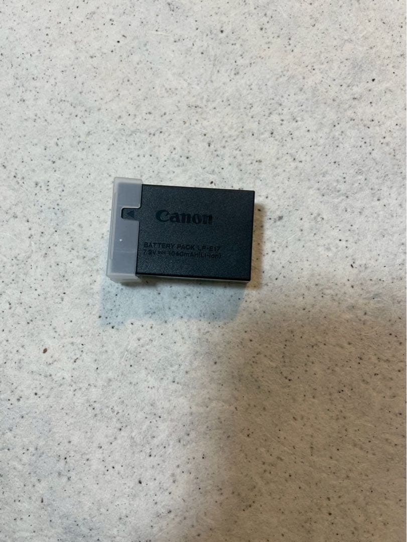 Canon EOS Kiss X10 デジタル一眼レフ 極上品