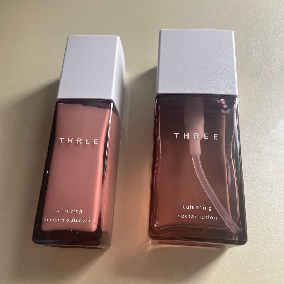 THREE バランシングネクター モイスチャーライザー　ローション２点セット