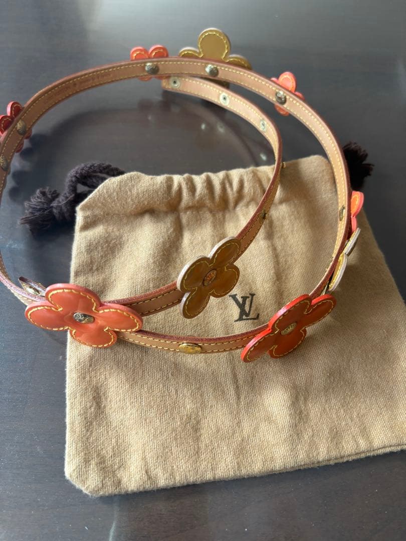 Louis Vuitton フラワーモチーフ ベルト