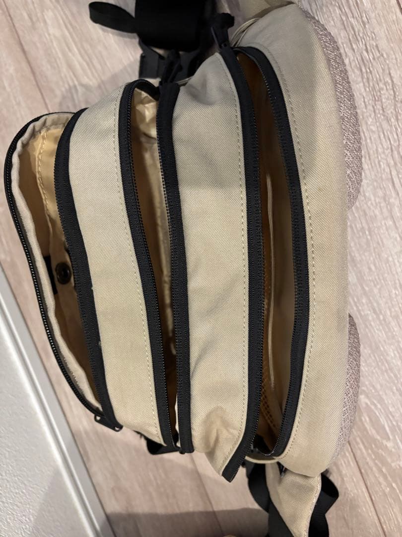 お値下げ♩huggoヒップシート ベージュ