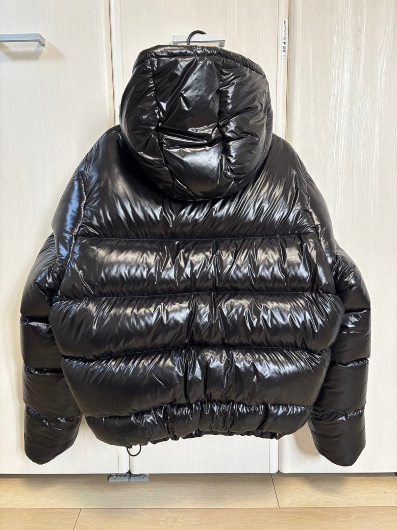 めい　ZARA 光沢ダウン　Mサイズ