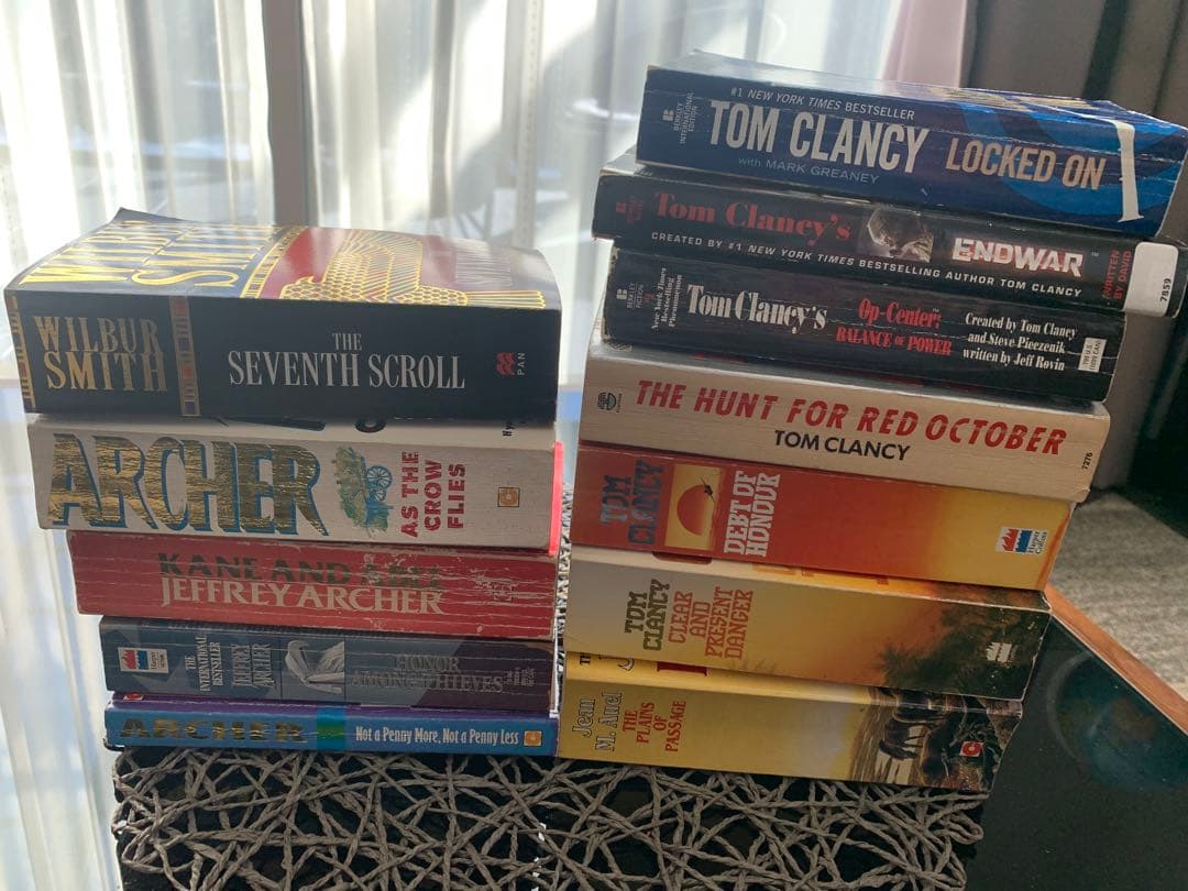 【10冊セット】Tom Clancy, Jeffrey Archer等名作の小説