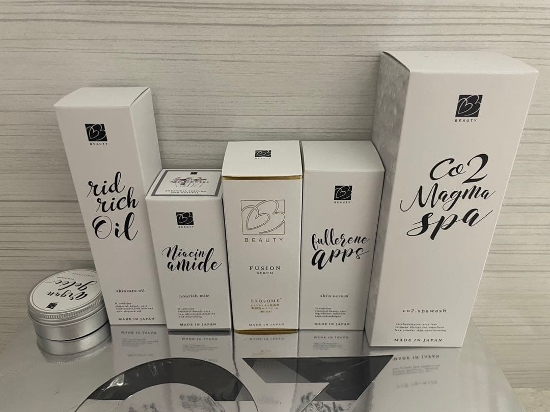 ⭐️分割用 新品未使用 ビーラブドバイ⭐️5種類 美容液 クリーム セット