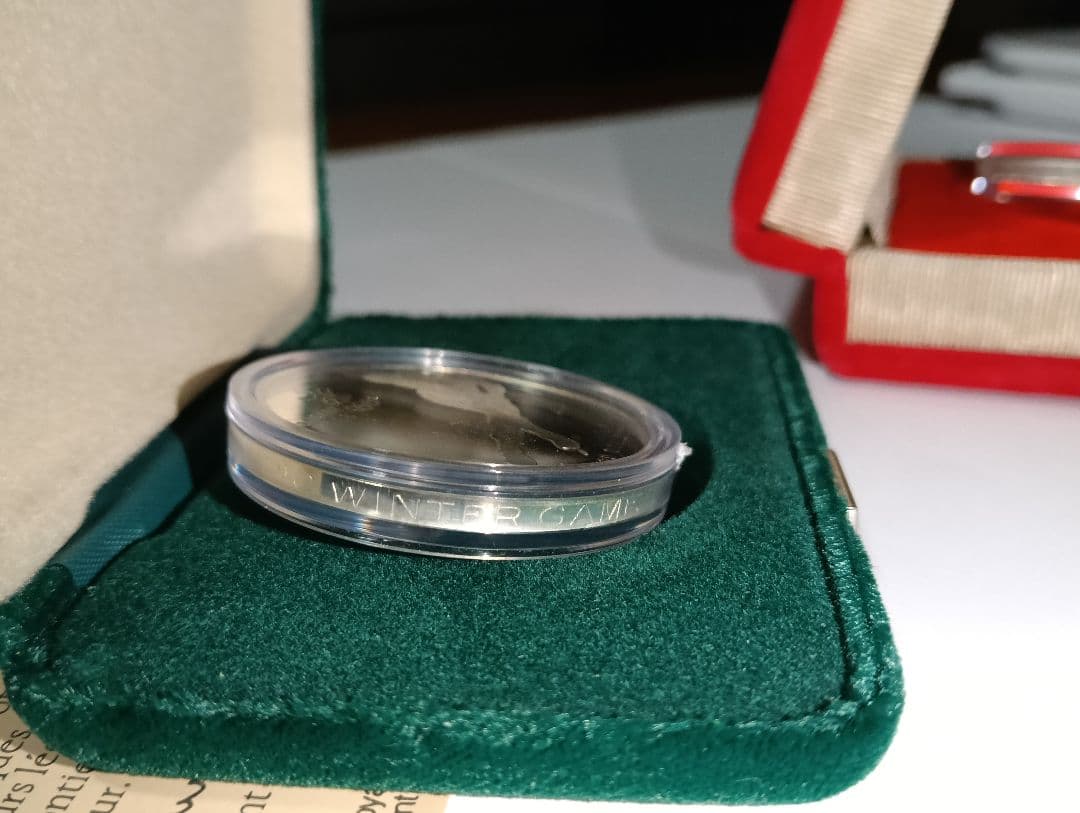 ロ*ン様 中国旧正月シリーズ『巳年』プルーフ銀貨＆カルガリー冬季オリンピック