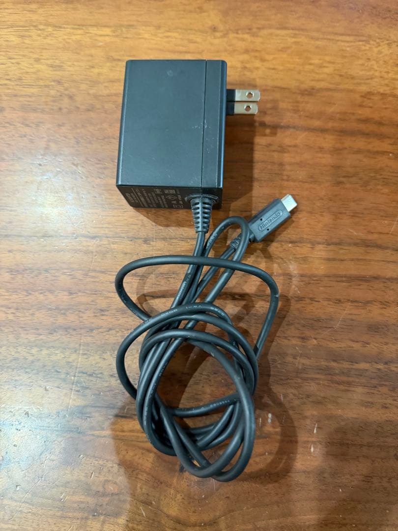 Nintendo Switch 本体 ネオンブルー・レッド