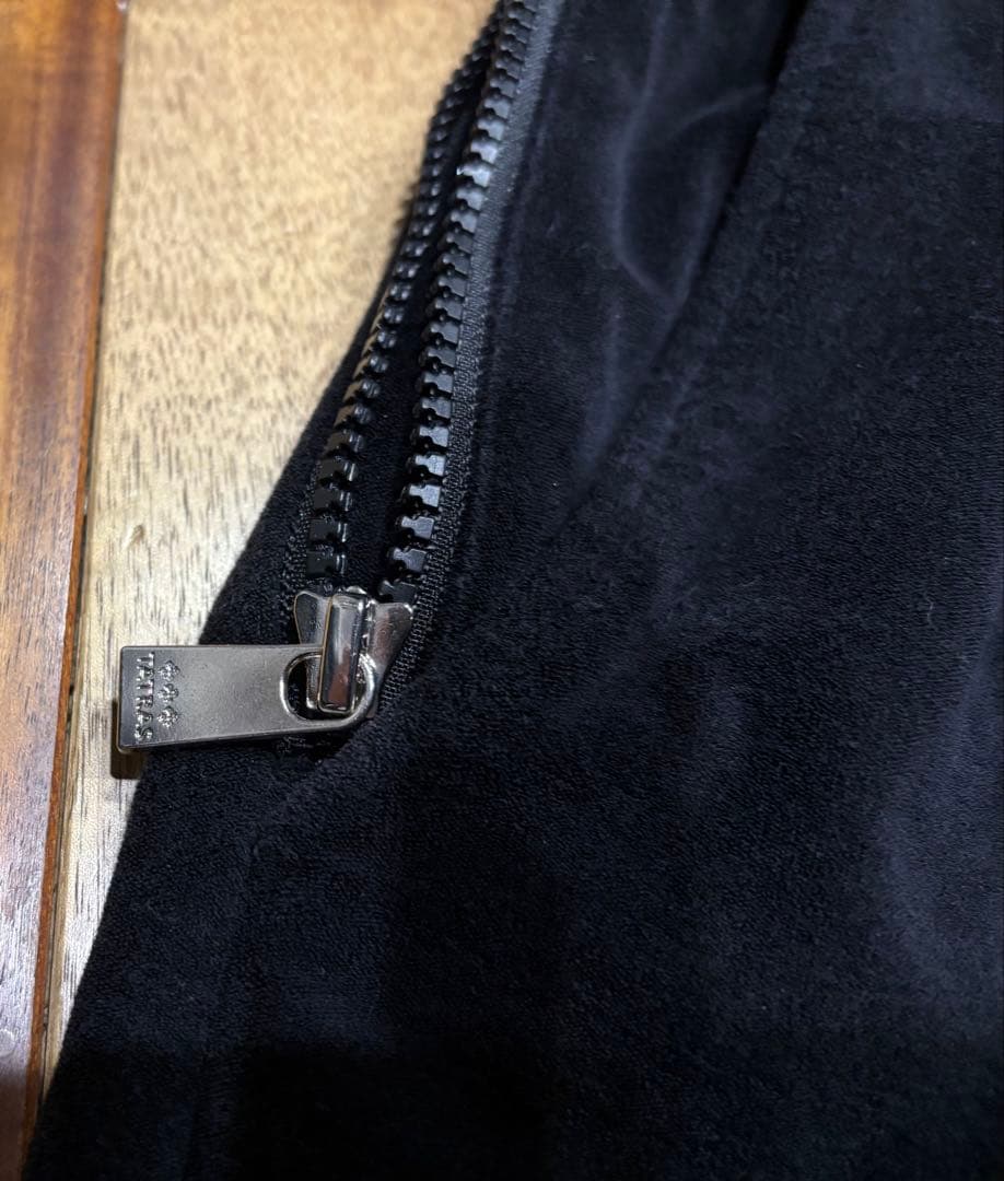 完売品TATRAS FUSSA メンズ ショートパンツ サイズ3 ブラック