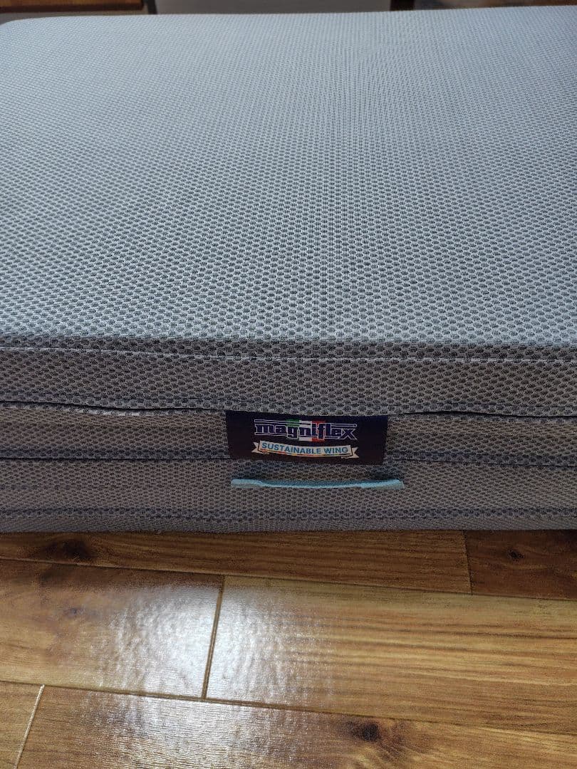 サステナブルウィング 三つ折りマットレス マニフレックス シングル グレー